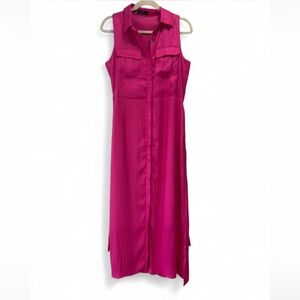 Twelve by ontwelfth Fushia button down dress with a satin feel. 
Size medium